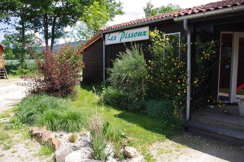 Les Roulottes Et Cabanes Du Livradois Cunlhat Zewnętrze zdjęcie